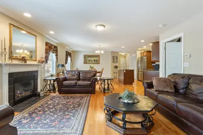 40 Hollow Ridge Drive, Nashua, NH 03062 - Photo 8
