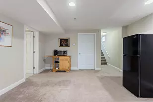 40 Hollow Ridge Dr, Nashua, NH 03062 - Photo 32