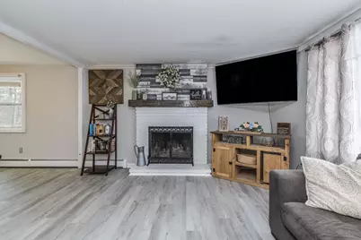 46 Stark Lane, Litchfield, NH 03052 - Photo 4