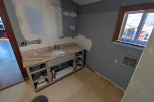 80 Orchard Ave, Manchester, NH 03109 - Photo 8