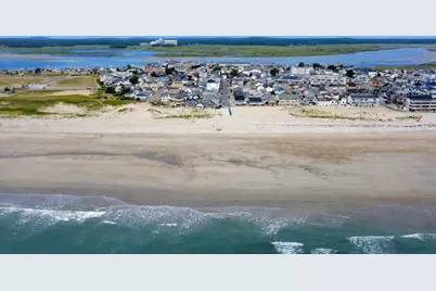 14-16 Dover Avenue #3, Hampton, NH 03842 - Photo 2