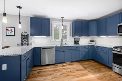 13 Clover Lane, Londonderry, NH 03053 - Photo 6