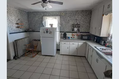 520 Champlain Street, Berlin, NH 03570 - Photo 2