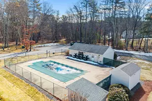 35 Olde Country Village, Londonderry, NH 03053 - Photo 40