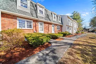 35 Olde Country Village, Londonderry, NH 03053 - Photo 28