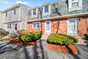 35 Olde Country Village, Londonderry, NH 03053 - Photo 1