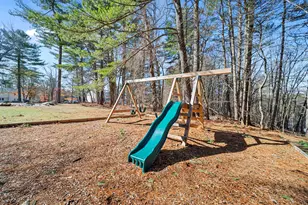 35 Olde Country Village, Londonderry, NH 03053 - Photo 32