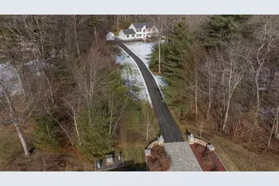 43 Lampton Lane, Derry, NH 03308 - Photo 4