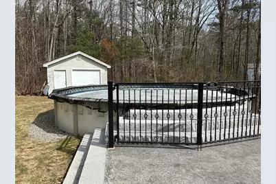 43 Lampton Drive, Derry, NH 03308 - Photo 14