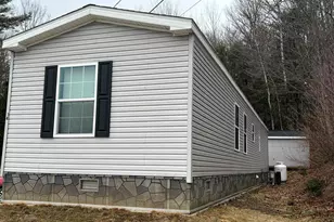 14 Hilltop Manor Mobile Home Park, Littleton, NH 03561 - Photo 32