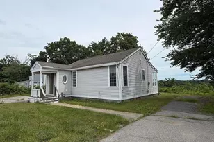 127 Daniel Webster Hwy, Merrimack, NH 03054 - Photo 2