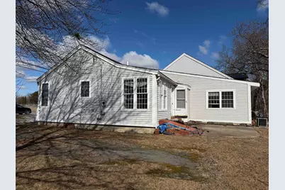127 Daniel Webster Highway, Merrimack, NH 03054 - Photo 2