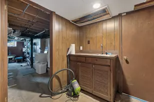 120 Peak St, Manchester, NH 03104 - Photo 44