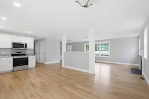 1 Blaisdell Ct, Raymond, NH 03077 - Photo 12