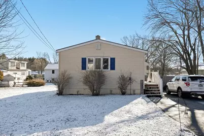19 Erskine Avenue, Manchester, NH 03104 - Photo 2