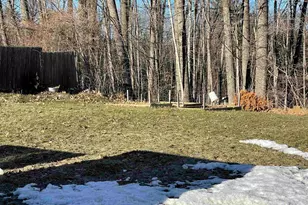 10 Hemlock St, Hillsboro, NH 03244 - Photo 30