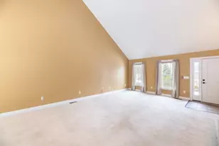39 Sterling Dr, Laconia, NH 03246 - Photo 8