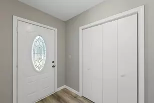 8 Fern Ct, Milford, NH 03055 - Photo 4