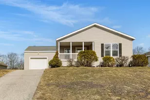 38 Tarah Wy, Fremont, NH 03044 - Photo 1