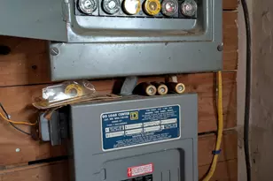 185 Cameron St, Manchester, NH 03103 - Photo 26