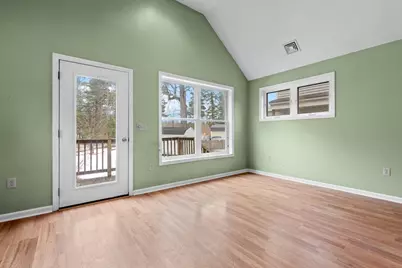 108 W Shore Avenue, Manchester, NH 03109 - Photo 6