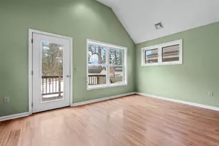 108 W Shore Ave, Manchester, NH 03109 - Photo 6