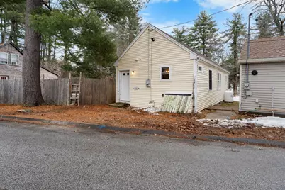 108 W Shore Avenue, Manchester, NH 03109 - Photo 20