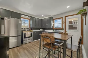 277 Sweden St, Berlin, NH 03570 - Photo 6