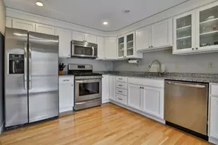 53 Hickory Ln, Windham, NH 03087 - Photo 2