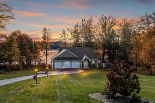 42 Lenzi Point Rd, Barrington, NH 03825 - Photo 1