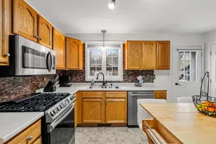 19 Whittemore Rd, Pembroke, NH 03275 - Photo 2