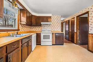 3954 Brown Ave, Manchester, NH 03103 - Photo 14