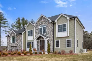 5 Osprey Ln, Nashua, NH 03062 - Photo 2