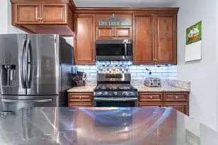 523 Coolidge Ave, Manchester, NH 03102 - Photo 12