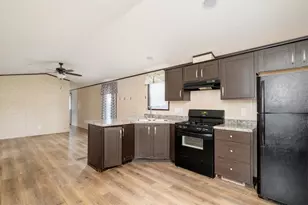 34 Pineland Park Rd, Milton, NH 03851 - Photo 8