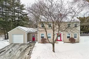 5 Carlton Dr, Lebanon, NH 03784 - Photo 1