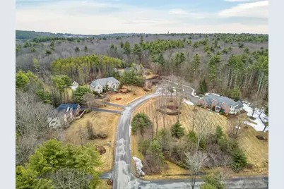 11 Misty Lane, Londonderry, NH 03053 - Photo 6