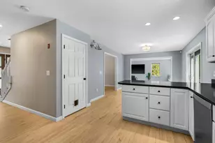 110 Tuck Dr, Fremont, NH 03044 - Photo 6