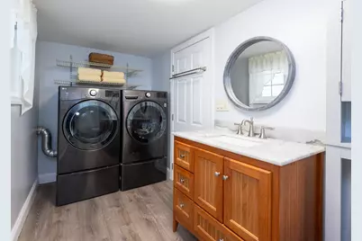 435 Central Street, Manchester, NH 03103 - Photo 14