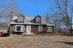 37 Wilson Rd, Portsmouth, NH 03801 - Photo 1