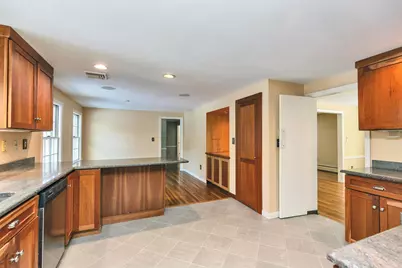 28 Wendover Way, Bedford, NH 03110 - Photo 34