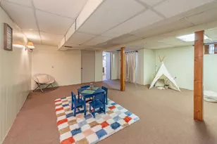 11 Suzanne Dr, Portsmouth, NH 03801 - Photo 14