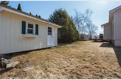 11 Suzanne Drive, Portsmouth, NH 03801 - Photo 20