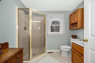 11 Linden St, Hudson, NH 03051 - Photo 18