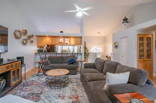 13 Cricket Hill Rd, East Kingston, NH 03827 - Photo 14