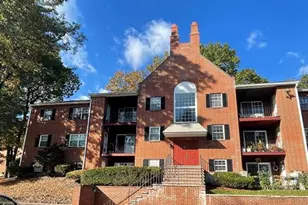 5 Louisburg Square, Nashua, NH 03060 - Photo 1