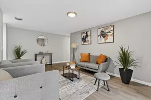 3 Louisburg Square, Nashua, NH 03060 - Photo 4