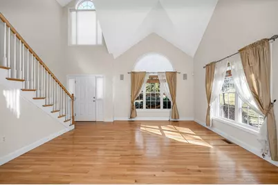 2 Prestwick Trail, Nashua, NH 03062 - Photo 2