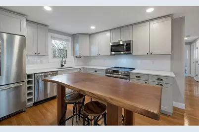 17 Winchester Street, Portsmouth, NH 03801 - Photo 6