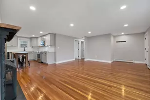 17 Winchester St, Portsmouth, NH 03801 - Photo 8